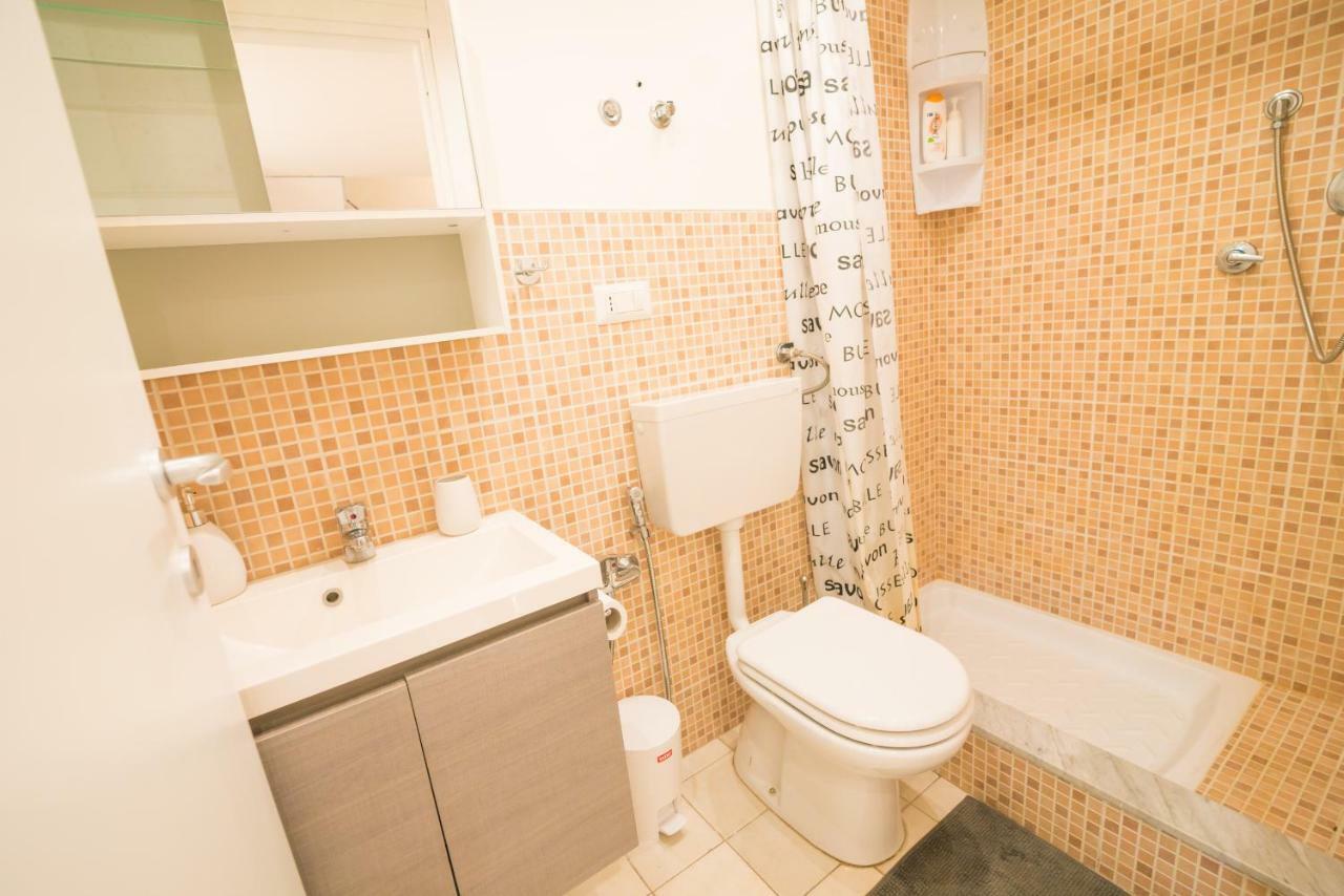 Virginia Apartment